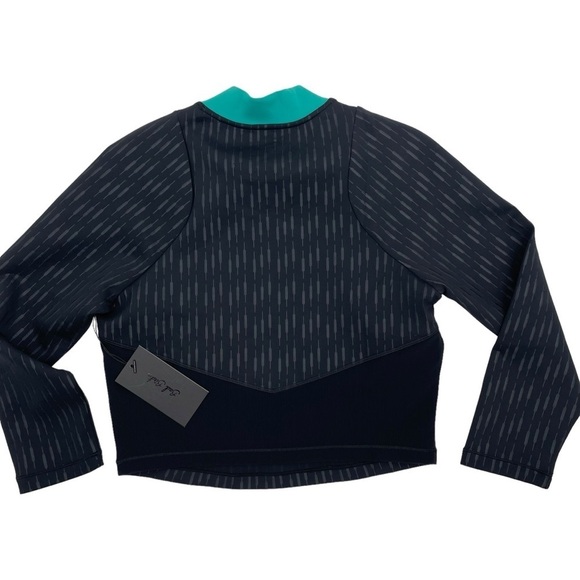 Bad Birdie Women’s Size XL The Links Mock Neck Crop Cattail Black Beauty Top NWT - Picture 3 of 10